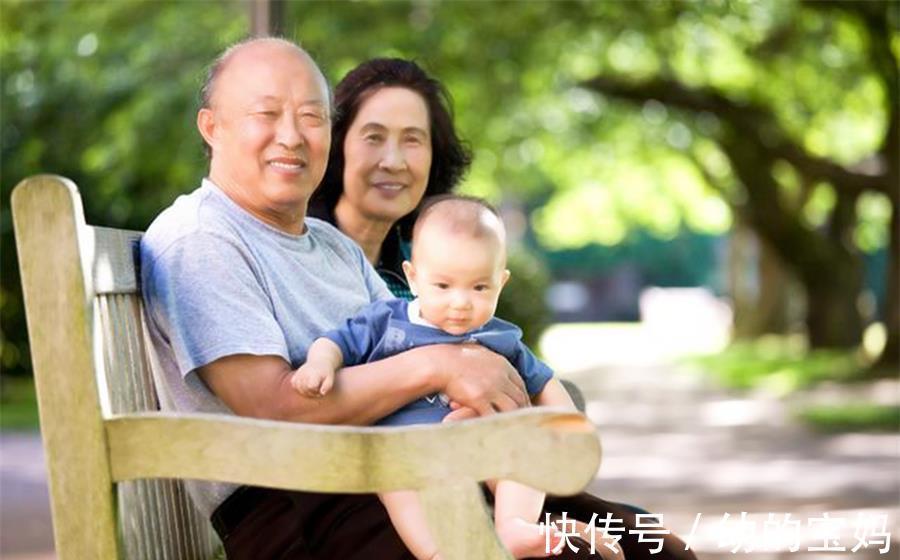 婆婆|“老人假带娃”正在兴起,看似辛苦,实则可能比较坑娃