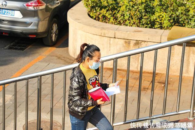 妈妈|“爸爸去了天堂,别让妈妈听见”,6岁女孩懂事得让人心碎