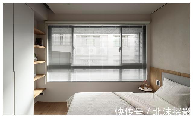 私隐性|130平现代简约装修，学她家连电视墙都省了，进户就给人极度舒适