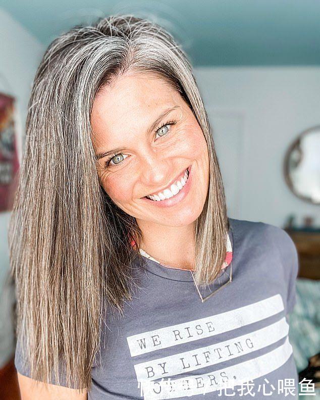 头顶|西班牙王后一夜白头,头顶白发自成潮流,再掀全球奶奶灰发色趋势