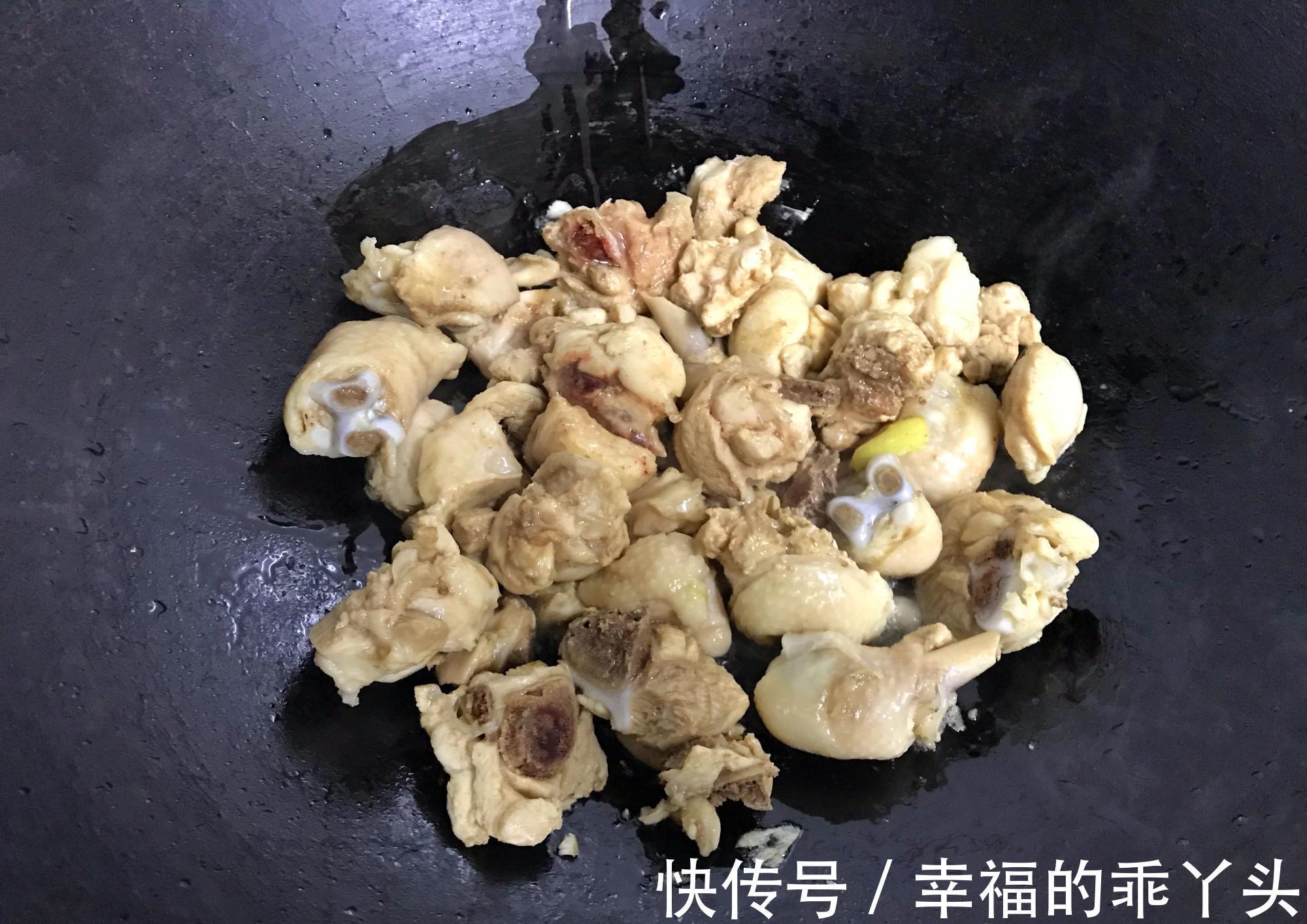 冬天,我家最爱的一道菜,加土豆焖一锅太香了,鲜美滋补又下饭