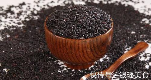 月经|月经量少的女人,生活中没事多吃“它”,补充雌激素,卵巢不早衰