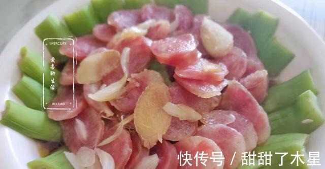 蒸丝瓜|秋季要多吃它，维C含量极高，蒸一蒸10分钟上桌，便宜鲜美又降燥！