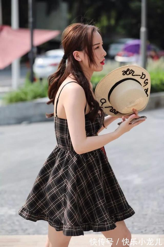 太阳镜 卡其色长裙,简洁大方又不失美感与优雅,浑身上下散发时尚气质