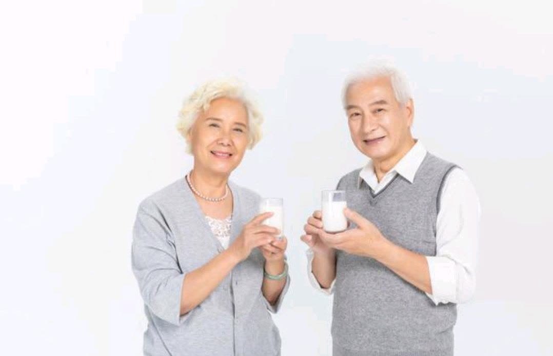 钙质|中年后容易缺钙，4种食物补钙比较好，条件允许的话，可换着吃