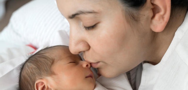 喂奶|1-6个月宝宝的育儿难点,记住6个“关键词”,附详细养护建议