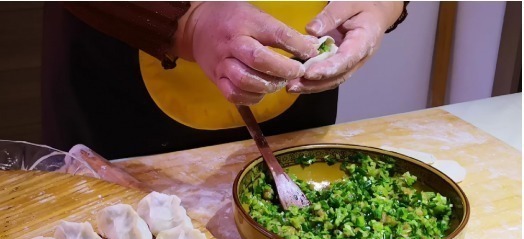 原来这才是萝卜饺子最好吃做法,调馅是关键,萝卜没异味还格外鲜