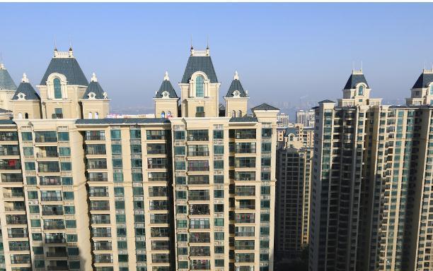 东户|建筑学家:楼房为何西户被哄抢一空,而东户却没有多少人选择?