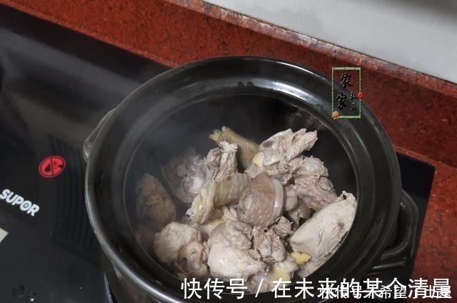 人参|它和鸡肉是绝配，有钱人常吃，大补营养极高，家里有条件买点炖汤