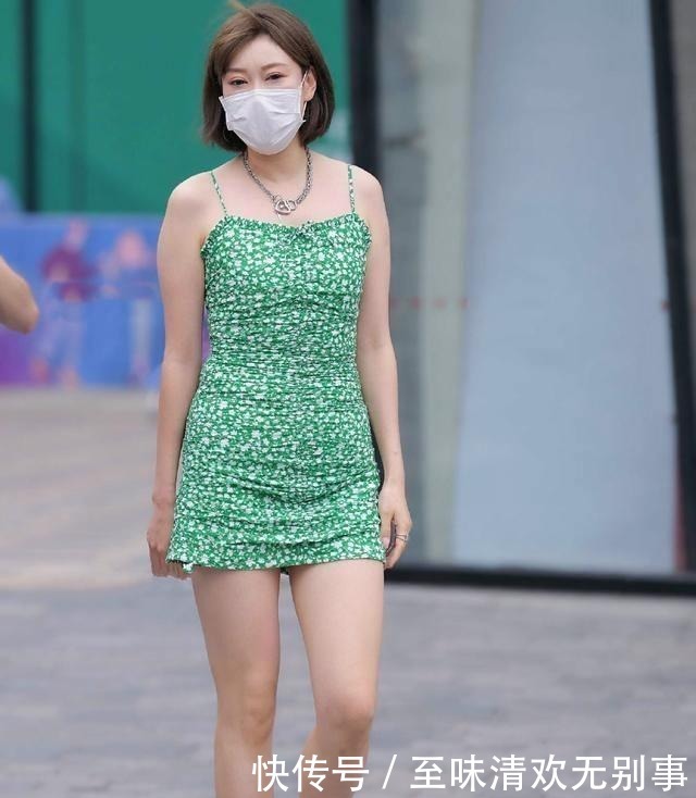 t恤|连衣裙性感修身，简约利落干净清爽，身材完美