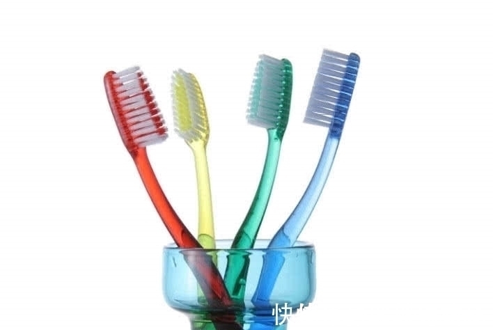 梳子|没想到废旧不用的牙刷,还有这些妙用,后悔白白扔掉这么多