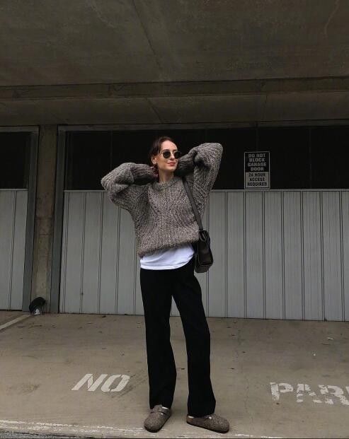 澳洲博主Jessica Alizzi是如何轻松就把简单的衣服穿出时尚感