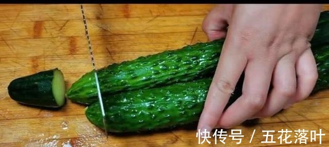 下饭|今天美食，肉炒黄瓜，清脆爽口，黄瓜炒肉是绝配，即营养又下饭！