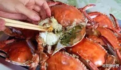 螃蟹|蒸螃蟹时,最忌直接上锅蒸,多加这一步,螃蟹鲜香,不掉腿不流黄