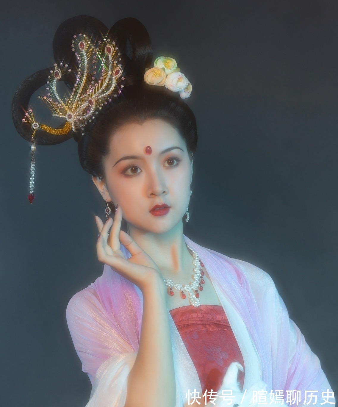 七绝!月·七绝·十首丨思君不忍音尘断,玉兔蟾光两渺茫