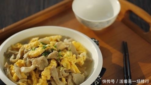 妈妈|妈妈说用它炒鸡蛋,不仅好吃,营养还翻倍,我吃了一盘还想吃!