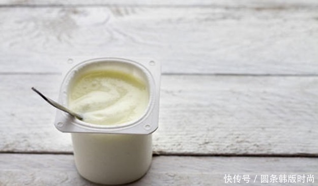 机关|酸奶盒子上的秘密机关,难怪平时酸奶喝不干净!