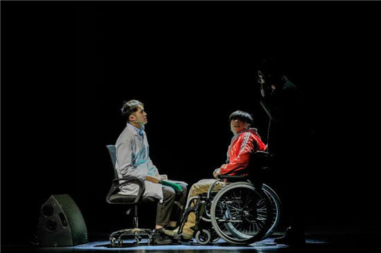  终点将抵达你的真心！|林兆华执导话剧《爸爸的马拉松》| 林兆华