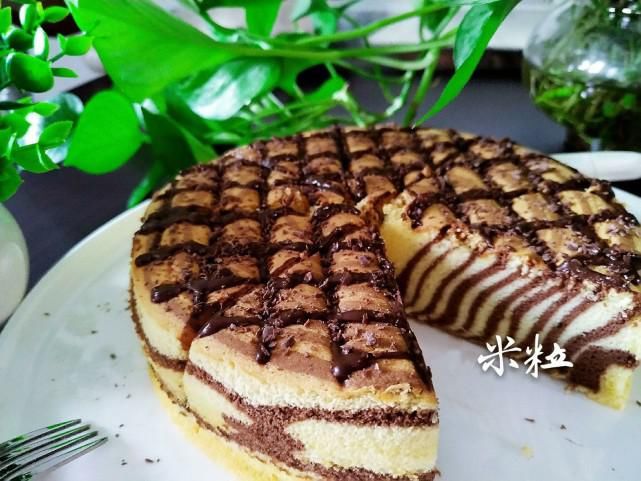 不需要裱花就可以很美的蛋糕