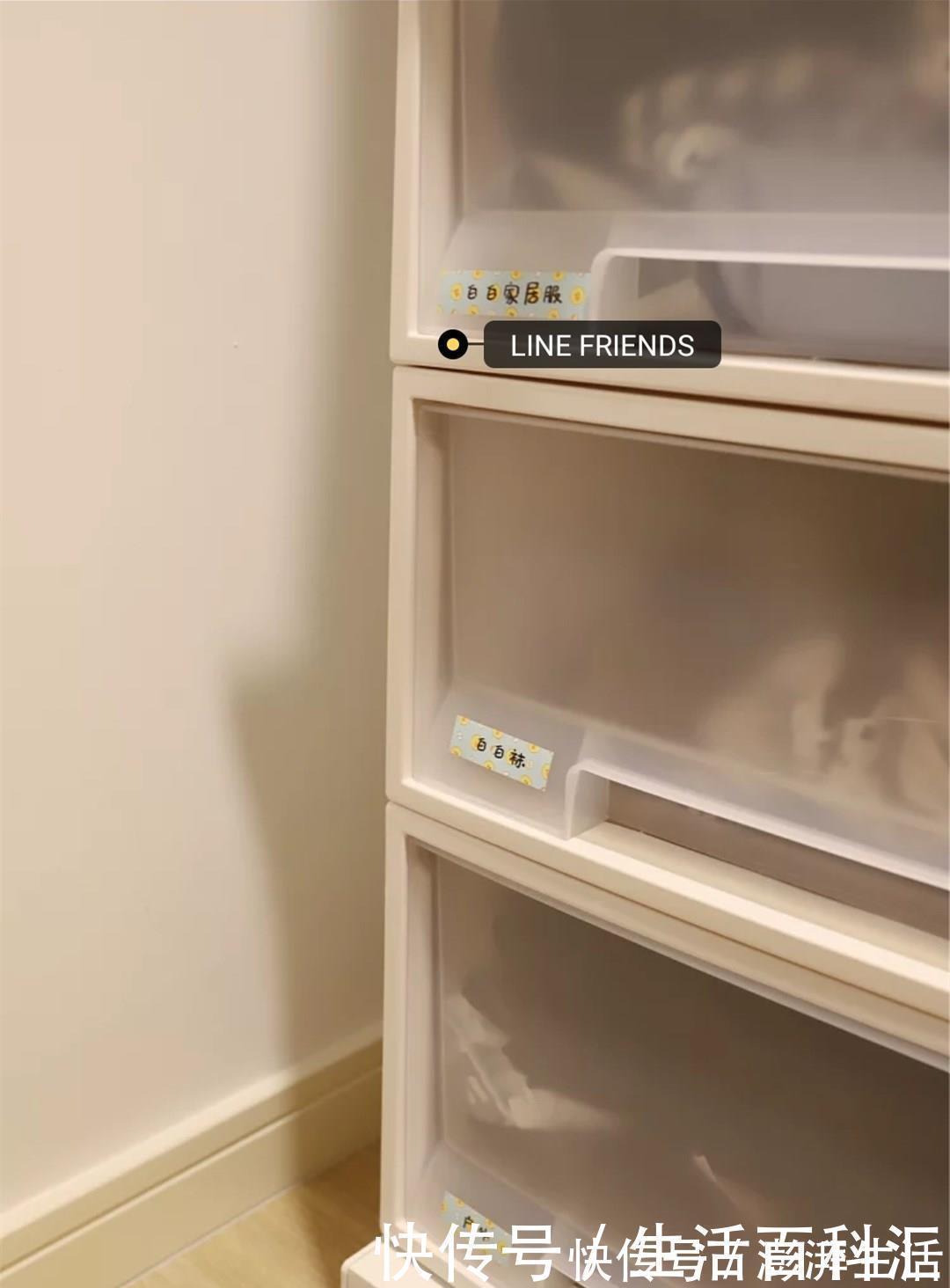 衣物|不足4㎡的衣帽间,却塞下两人一年四季的衣物,这样收纳我服了