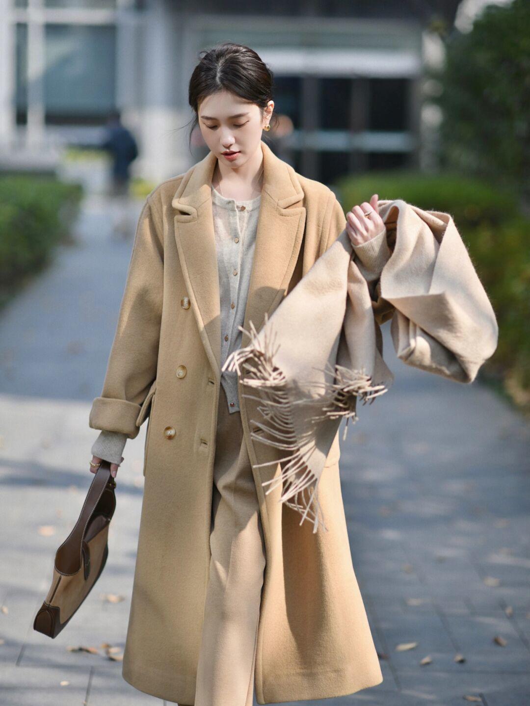 打扮|懂得打扮比长得好看更重要,今冬流行“毛衣开衫”,你有几件?