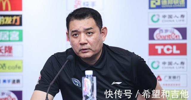 新疆队|专业人士多次质疑徐长锁执教能力,山东高速男篮仍无动于衷