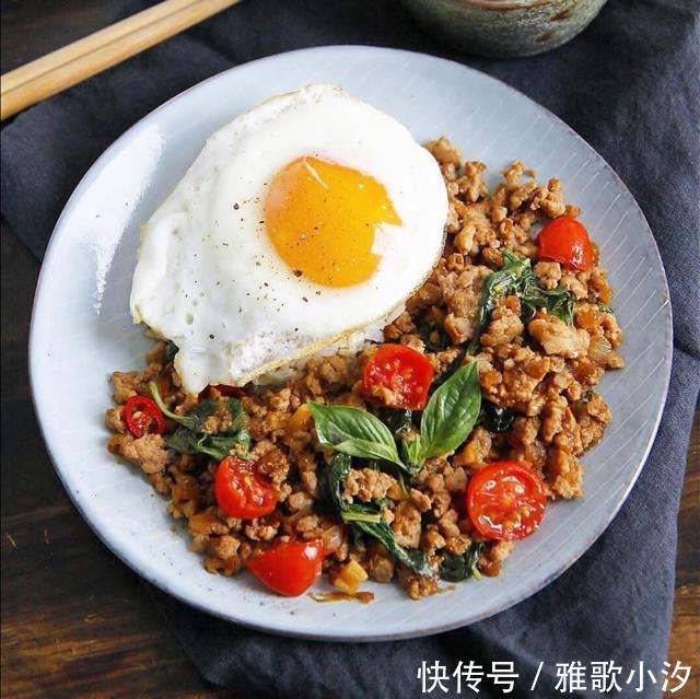 圈里|一人份的美食篇,晚餐这样做,朋友圈里的“厨神”都点赞