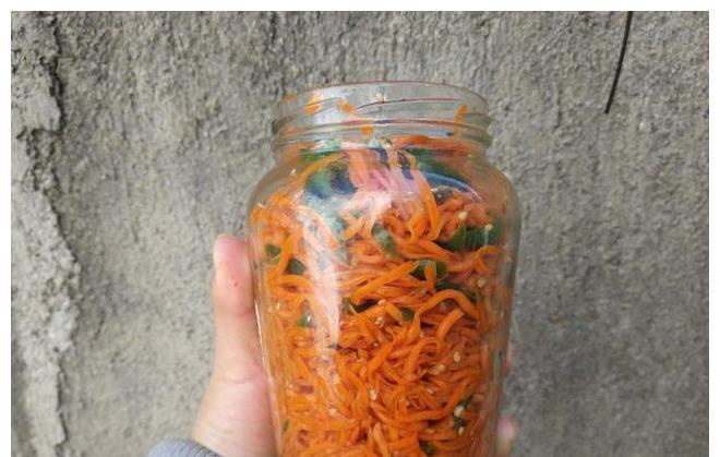 胡萝卜|胡萝卜创新吃法，不炒也不蒸，不放一滴油，配上油条超级好吃