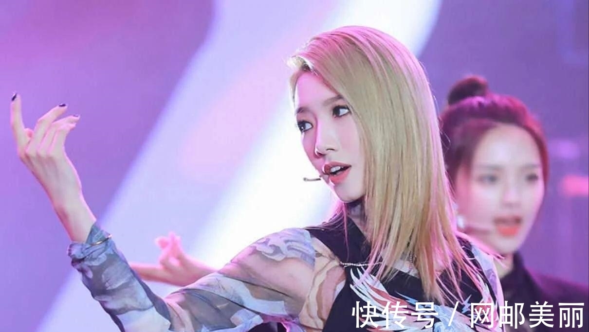 孟美岐|孟美岐c位出道却不如杨超越?看完应援作品,两人正面刚原因来了