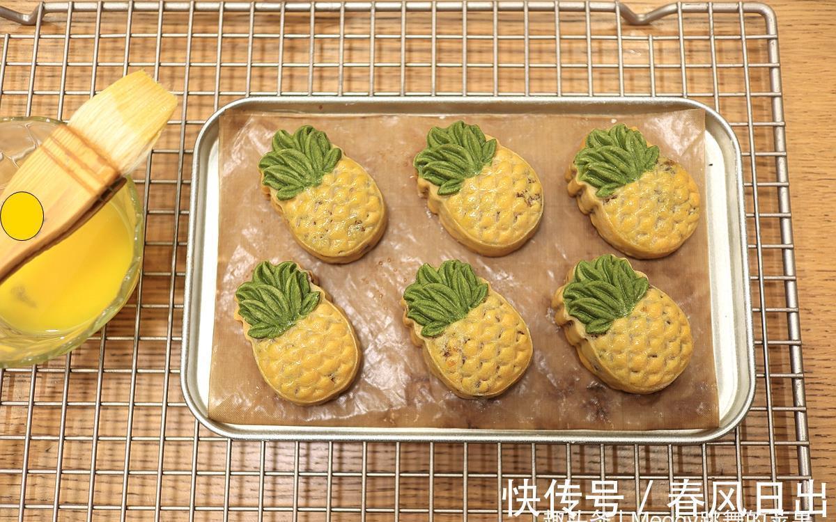 菠菜粉|100%凤梨月饼内外兼修，薄皮大馅真材实料，自食送人显手艺有面子