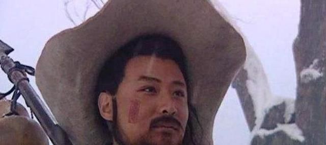 林冲投靠梁山王伦后,为何不找高俅报仇,招安前被气死才知答案