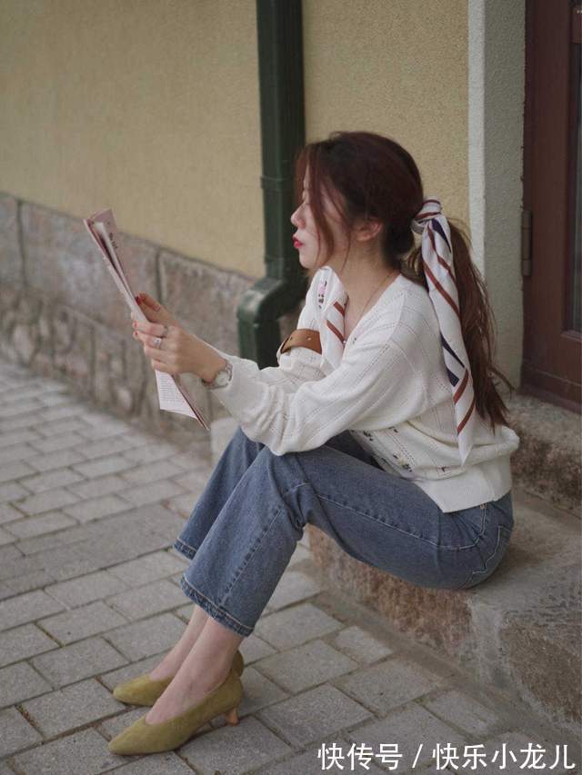 香风|秋天不穿裙子也很浪漫,针织开始搭配牛仔裤优雅大气,高级时髦