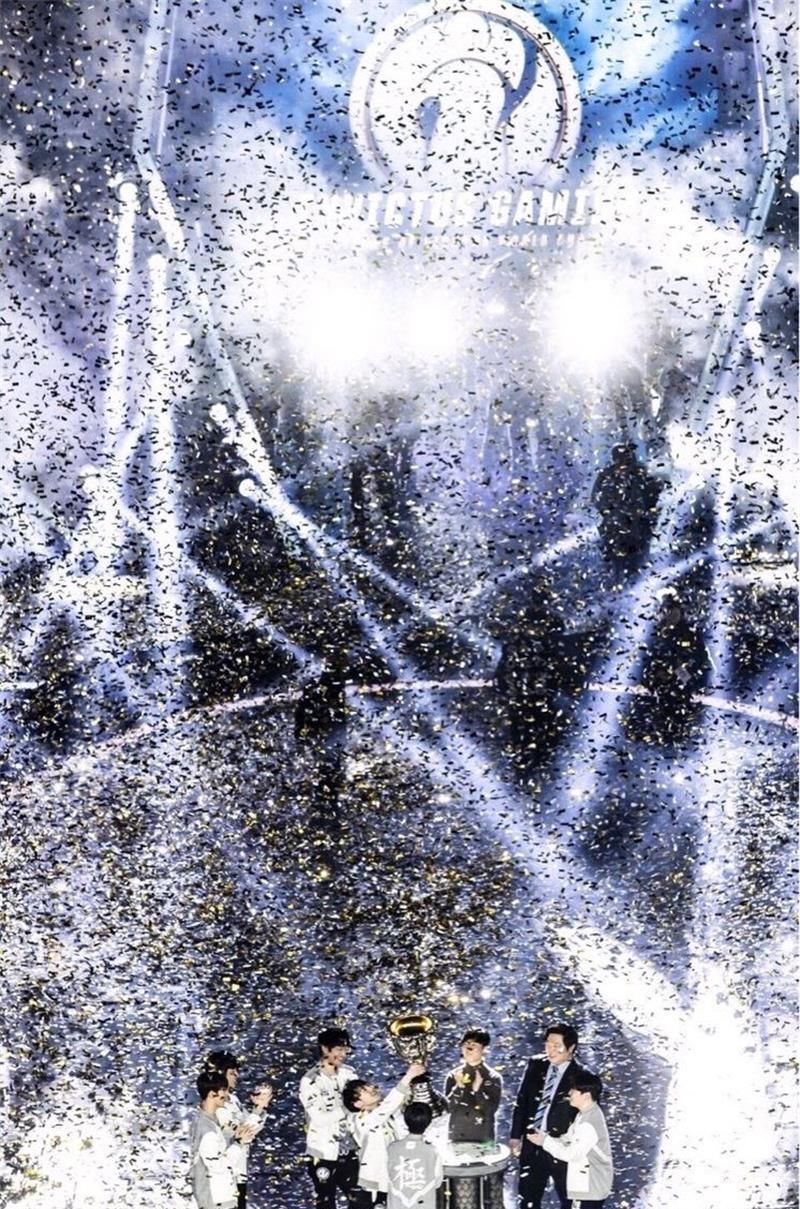 世界冠军|【记录S10】IG篇：英雄难敌版本，十年白衣少年