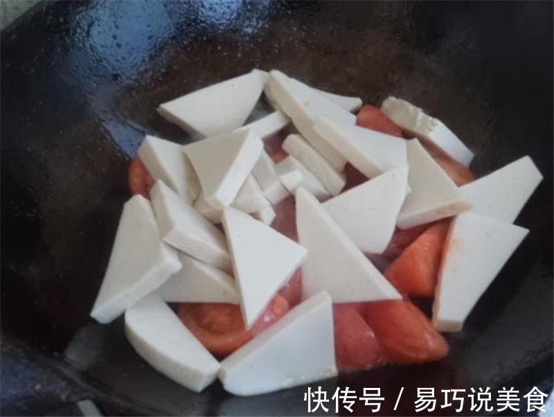 千页豆腐这样做,色泽红亮,味道好,女性要多吃
