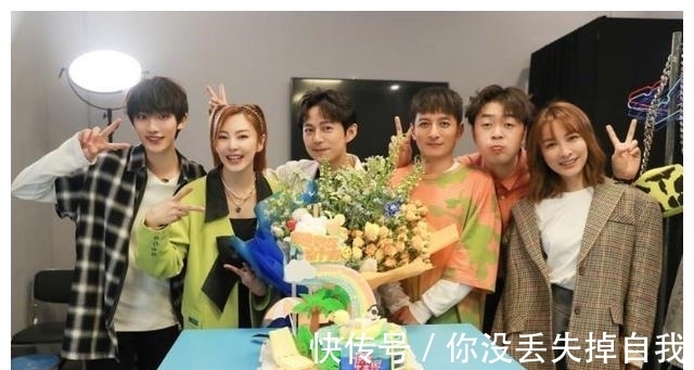 快本|张雨绮能取代谢娜吗？导演多次闭麦，已经给出答案了！