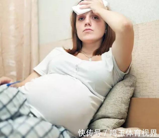 产妇|产妇生完双胞胎,突然大喊“等一下”!医生检查后发现有惊喜