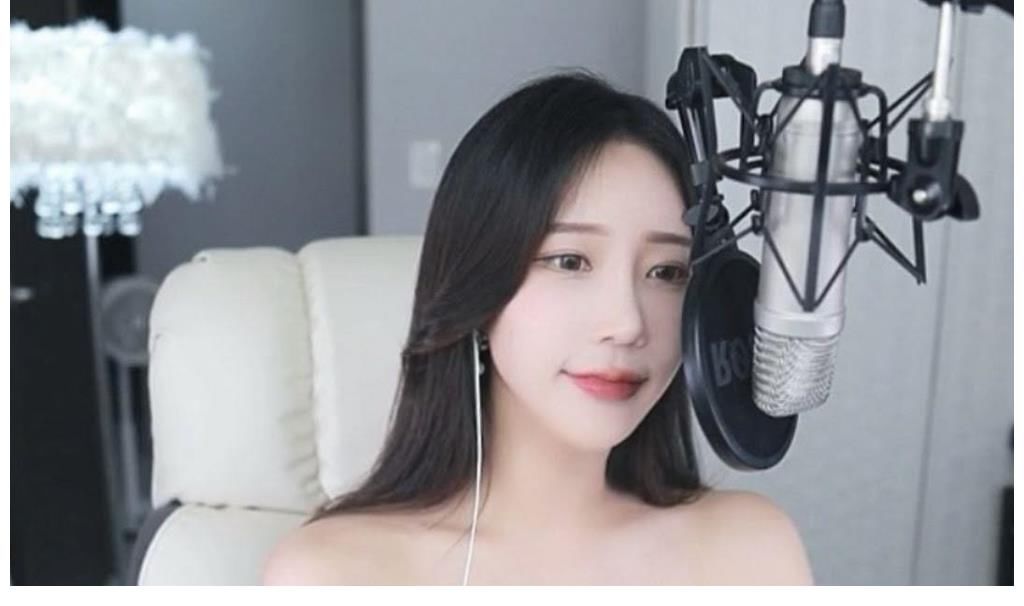 网络主播|前「Produce 48」参赛者摇身一变成为网络主播