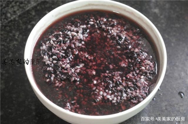 好吃|三伏天多吃它高纤维、低热量,不用发酵不用揉,比肉包子还好吃