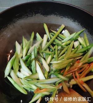 健康素菜菜谱，清炒芦笋，做法简单，美味营养，超级嫩！