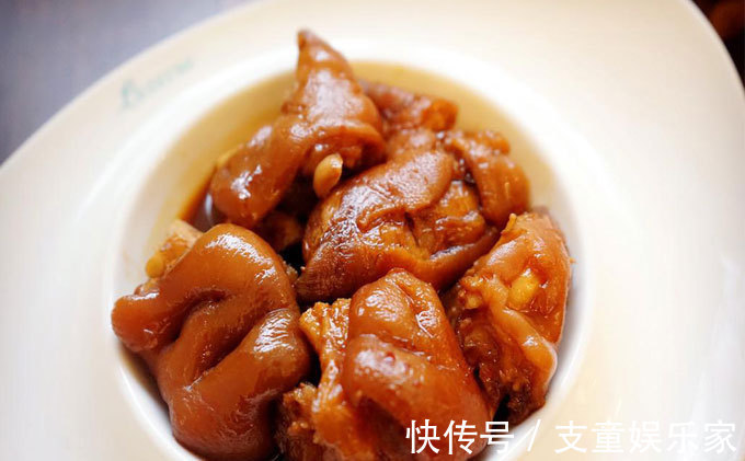 酥软|猪脚这样做全家老少皆宜,口感酥软,女性多吃可以滋补养颜