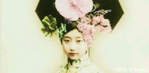 英语老师|晚清宫廷老照片:图3婉容跟英语老师合影,图4是她大婚照!