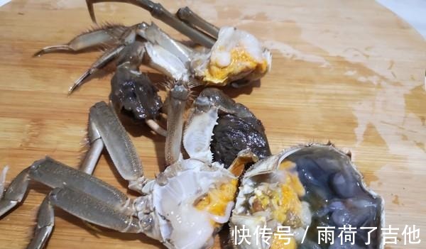 秋风起，螃蟹肥！螃蟹身上的4个部位不可以吃！家人们要注意了！