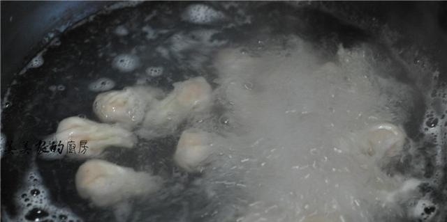 馄饨汤这么调,简单好味道,几种调料,开水一冲,比骨头汤还鲜