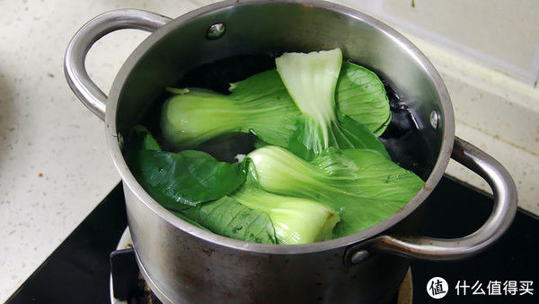 家常|鸡肉的家常做法，一滴油都不要，做法简单味道香，特过瘾