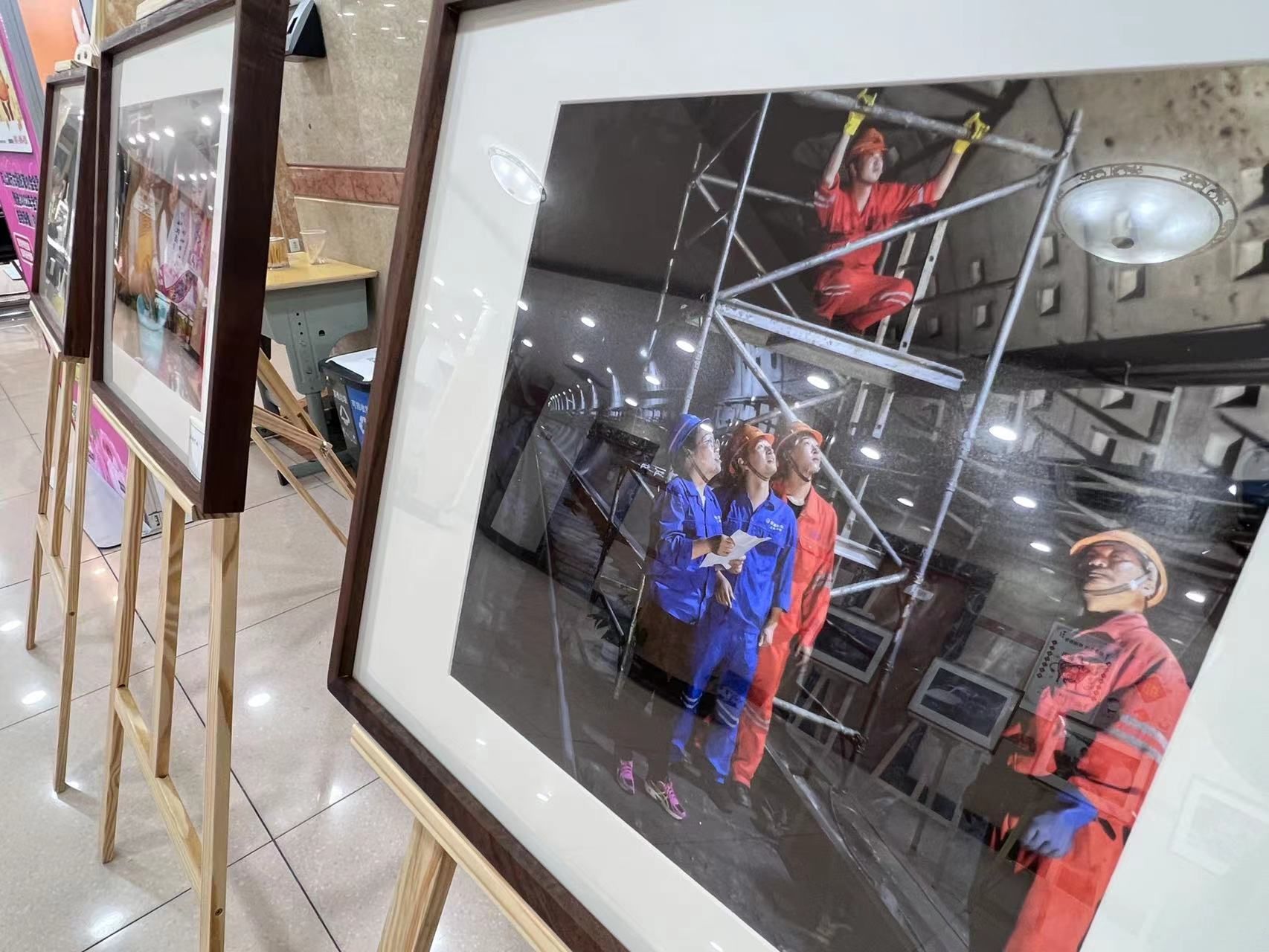 职业女性&图说│巾帼绽芳华，扬帆新时代，“光影解读女性人才发展”论坛展示上海职业女性新风采