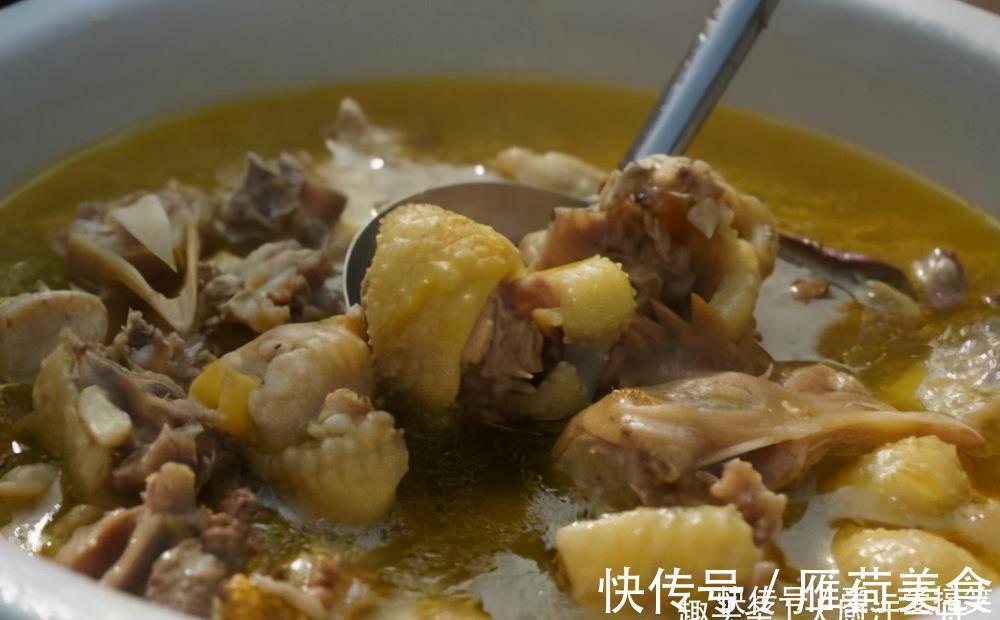 鸡肉|炖鸡肉发柴难吃?300岁老厨师教你3个诀窍,鸡肉不好吃才怪