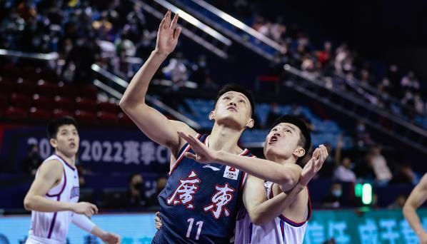 吉林男篮|28+13+11,广东男篮新外援,首秀惊艳,球迷:比威姆斯还好用