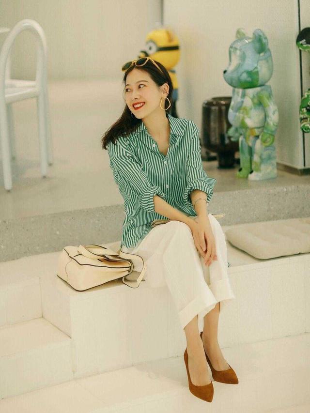 牛仔裤|快舍弃你的“牛仔裤”吧!今年夏天更流行这几款单品,时髦又百搭