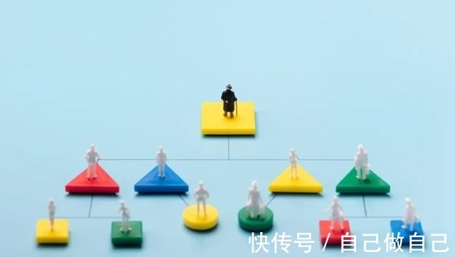 王建国|《脱口秀大会》第四季回归，探秘李诞、王建国背后的喜剧公司