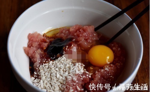 调制|我家隔三差五就用它包饺子,比韭菜香,比白菜营养,出锅能吃30个